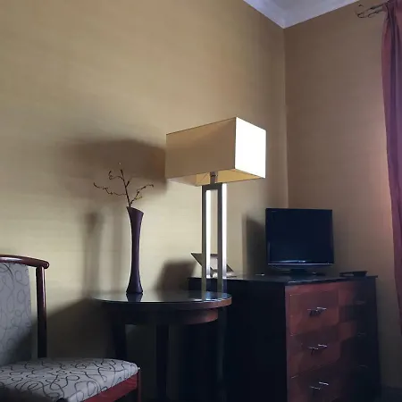 Apartment Eden